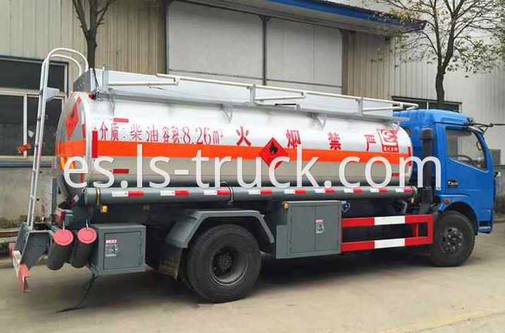 light fuel tank truck